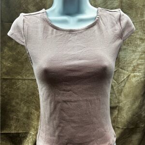 No Boundaries Low Back Tee Top Dusty Rose XXS